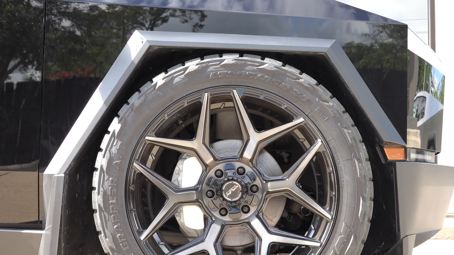 24-inch 4Play wheel on a Tesla Cybertruck at EVS Motors